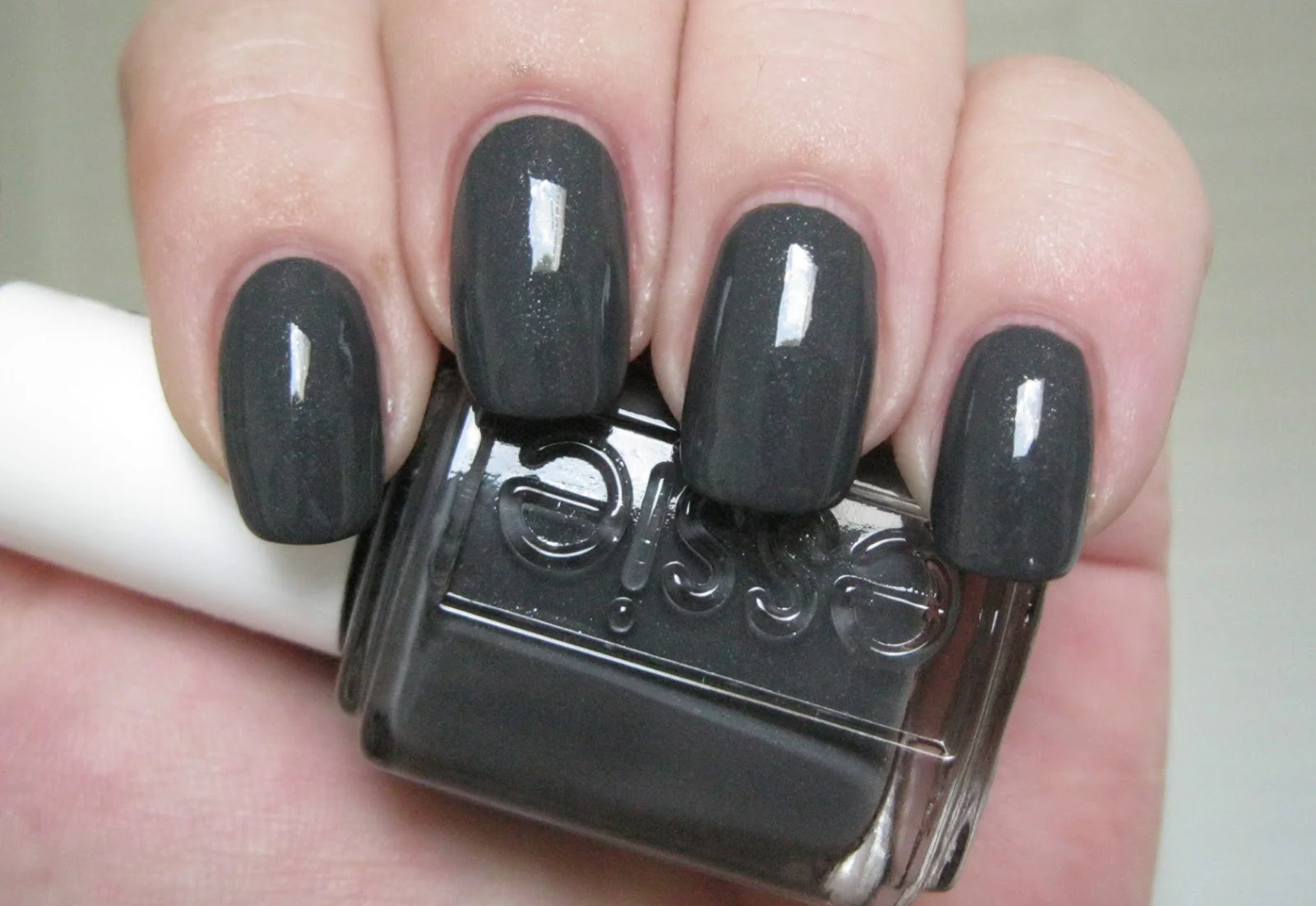 Essie nail Polish Cashmere Bathrobe .46 oz #847 - Image 2