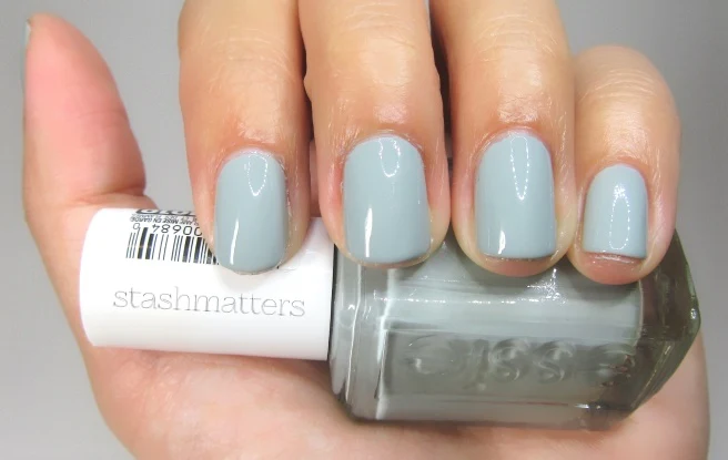 Essie Nail Polish Maximillian Strasse her 0.46 oz #824