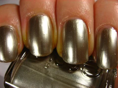 Essie Nail Polish Steel ing the Scene 0.46 oz #626