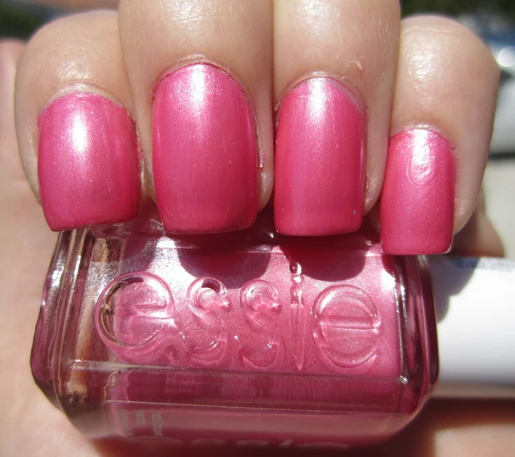 Essie Nail Polish Strawberry Shortcake 0.46 oz #379
