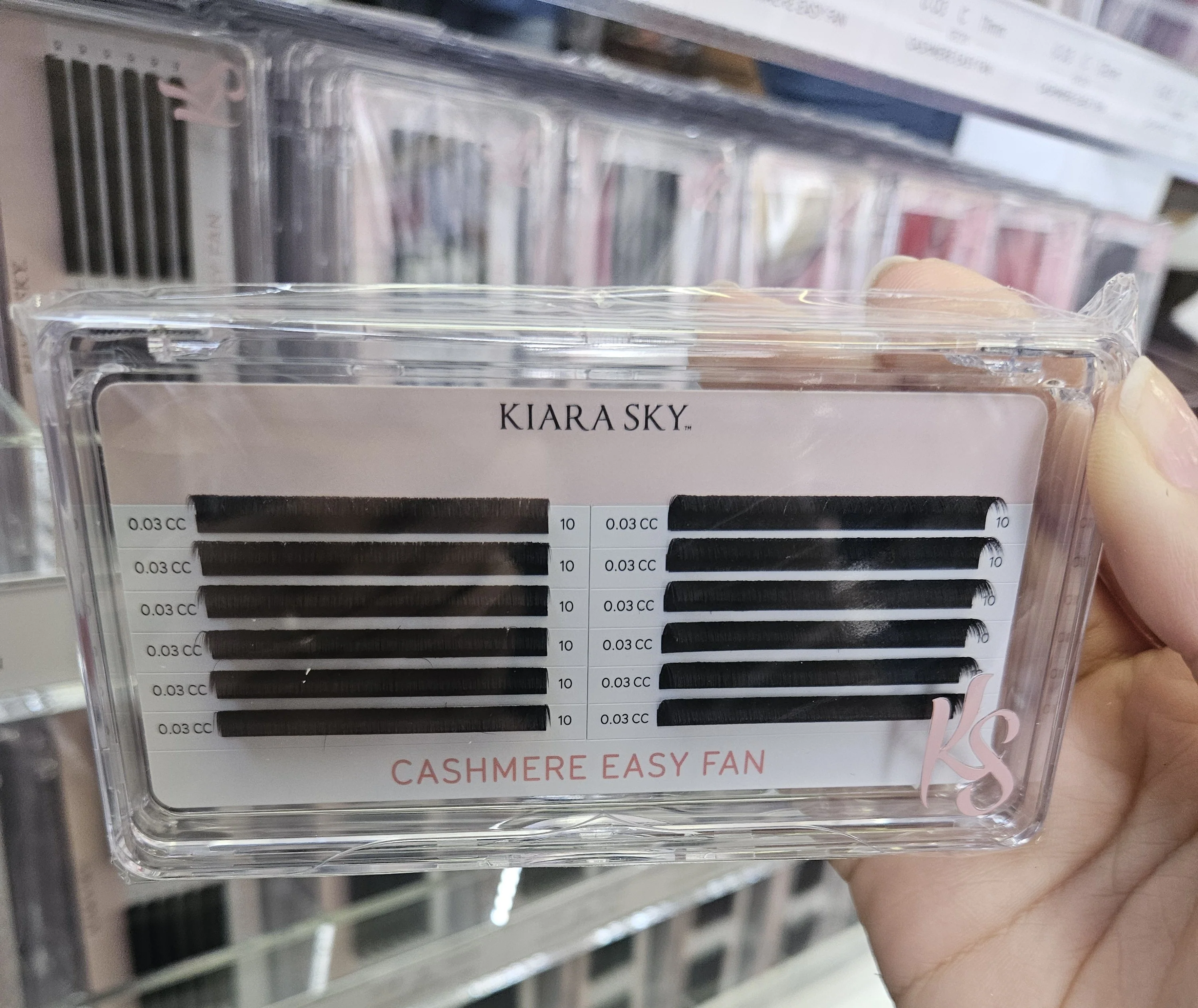 Kiara Sky Lash Extensions Cashmere Easy Fan Thickness 0.03 Curl CC Length 10mm CECC310