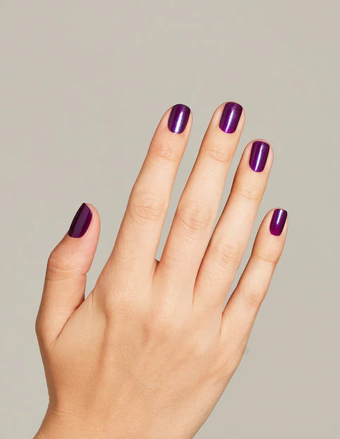 OPI Gel Polish Let's Take an Elfie 0.5 oz #HPM09 - Image 3